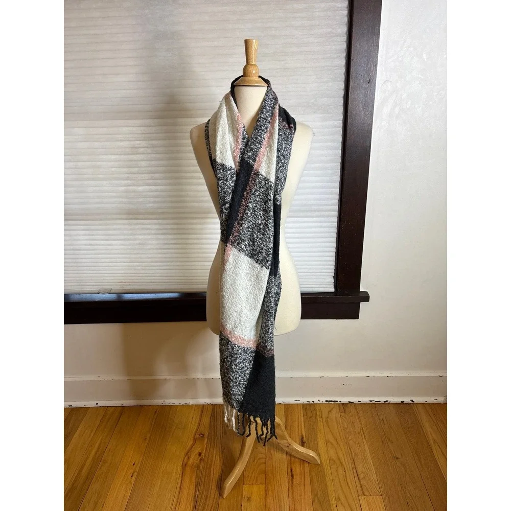Soft Plaid Scarf‎